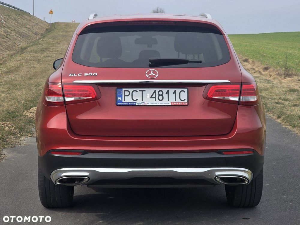 Mercedes-Benz GLC - 38