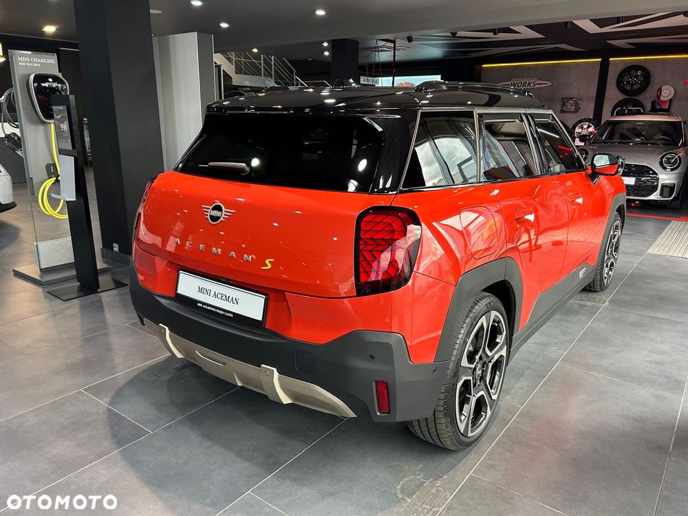 MINI Aceman SE 54.2kWh Linia Favoured - 3