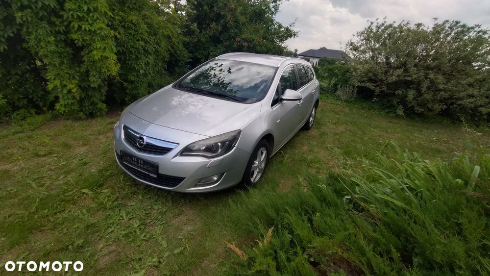 Opel Astra 2.0 CDTI Cosmo - 1