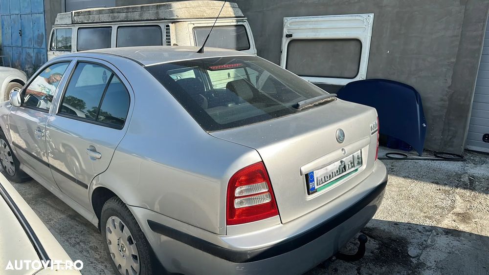 Skoda Octavia - 1