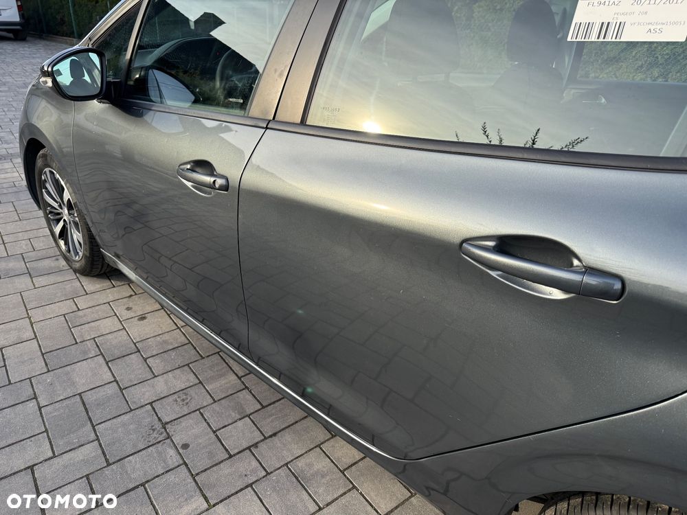 Peugeot 208 PureTech 82 Allure - 27