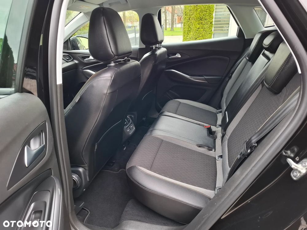Opel Grandland X 1.2 Start/Stop Automatik Business INNOVATION - 11