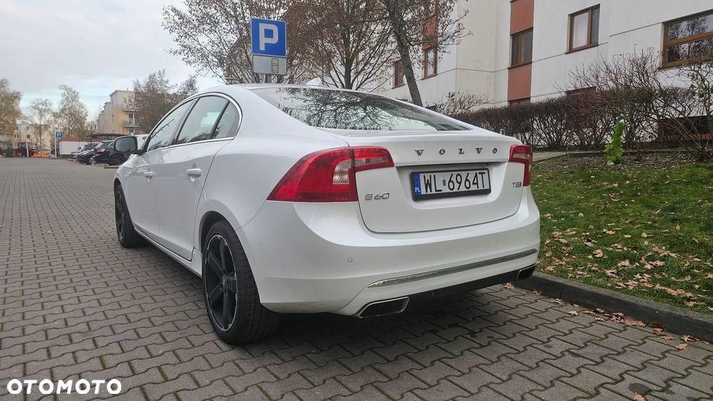 Volvo S60 T5 Drive-E Summum - 4