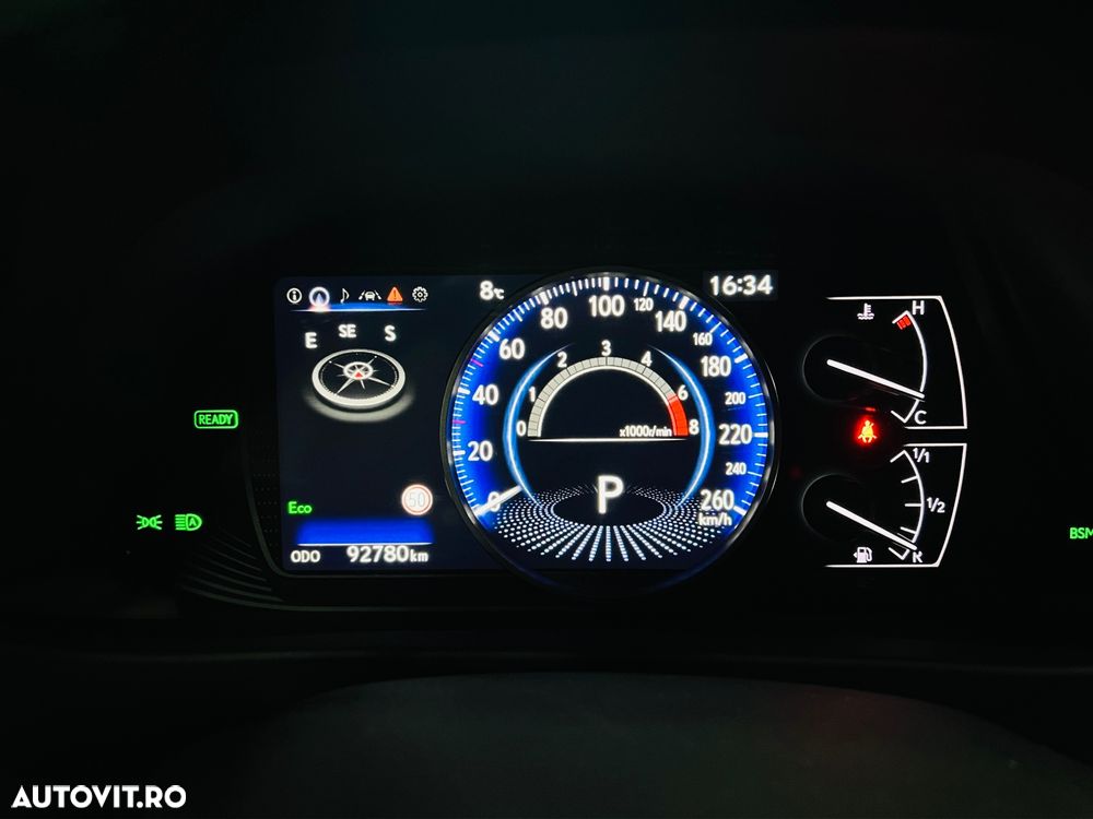 Lexus UX 250h FWD Executive - 7