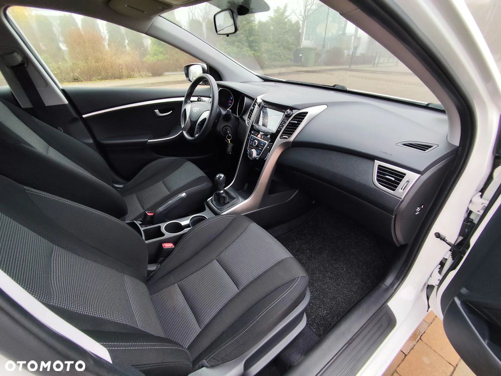 Hyundai i30 1.4 Classic - 9