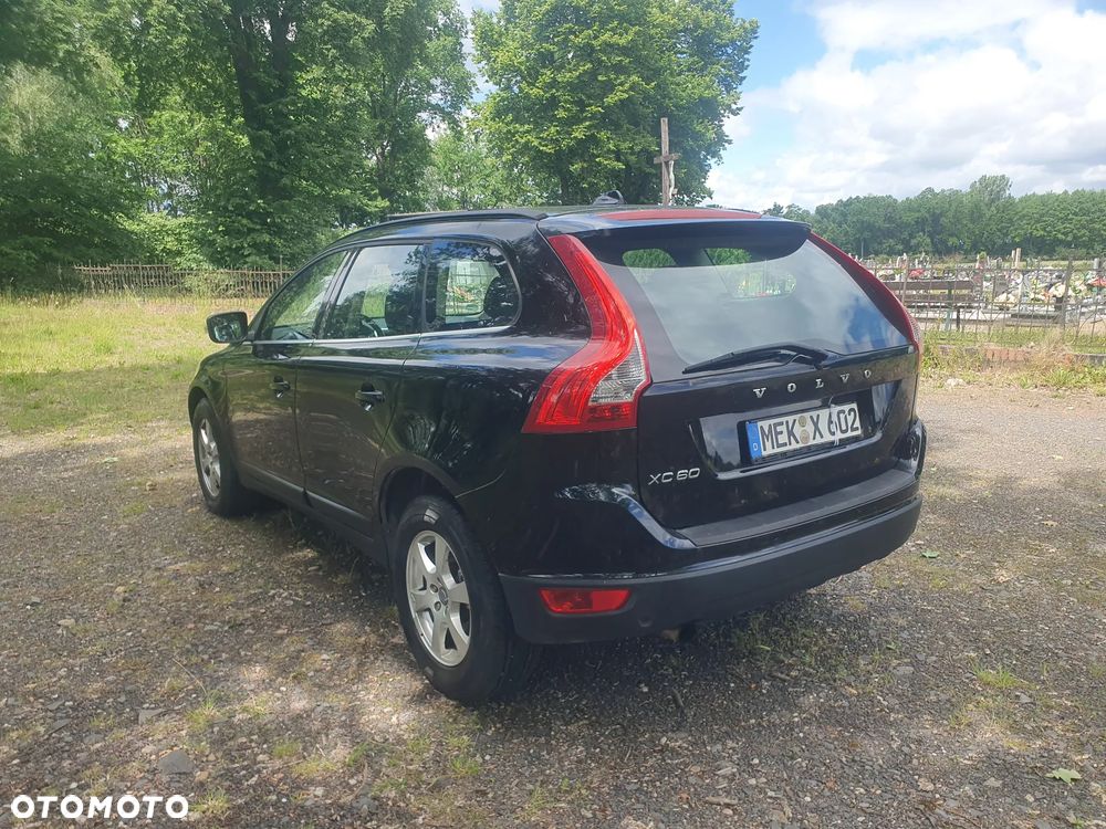 Volvo XC 60 D3 Momentum - 10