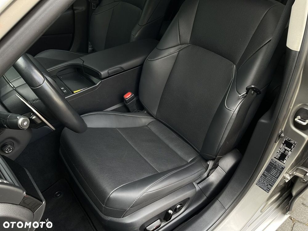 Lexus ES 300h Business Edition - 13