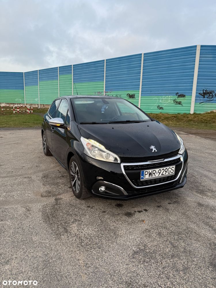 Peugeot 208 1.2 PureTech Allure - 6