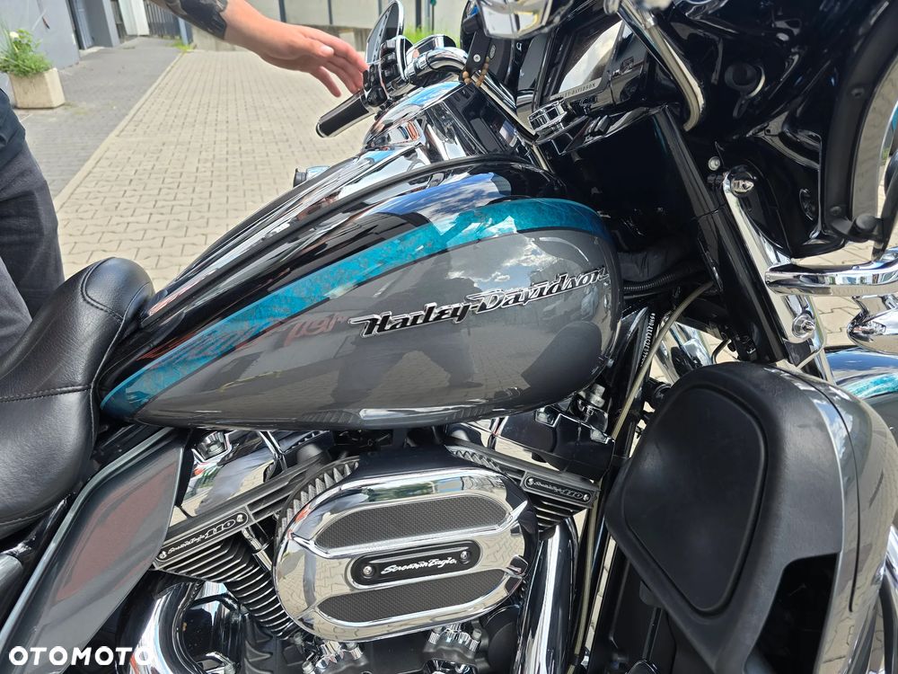 Harley-Davidson FLHTCU Ultra - 11
