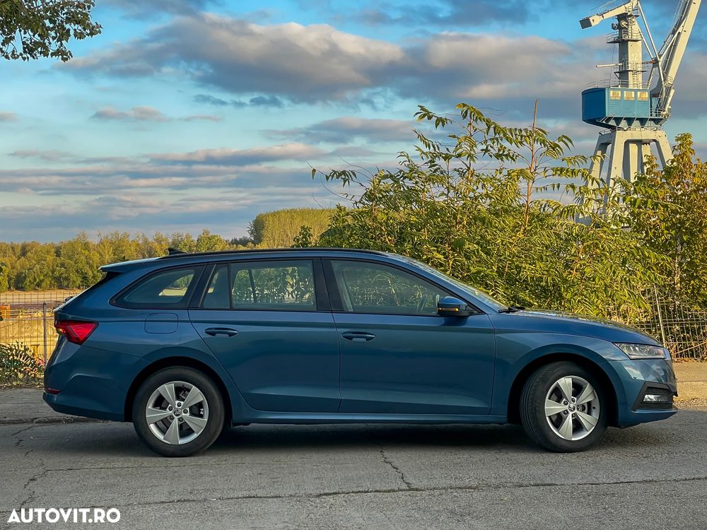Skoda Octavia Combi 2.0 TDI DSG Style - 19