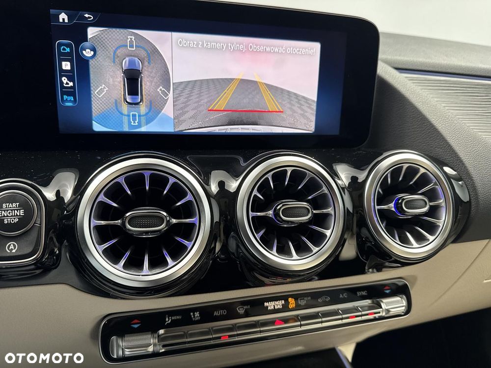 Mercedes-Benz GLA 200 Progressive - 19