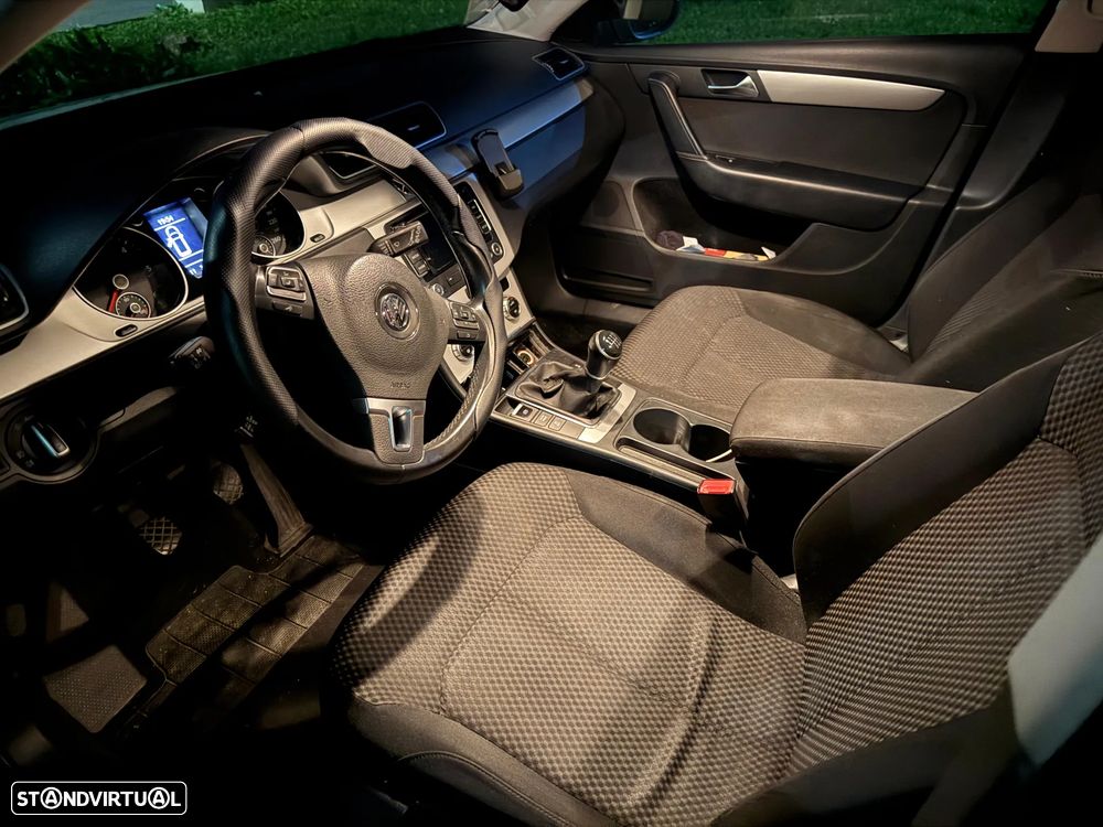 VW Passat Variant 1.6 TDI BlueMotion Comfortline - 5