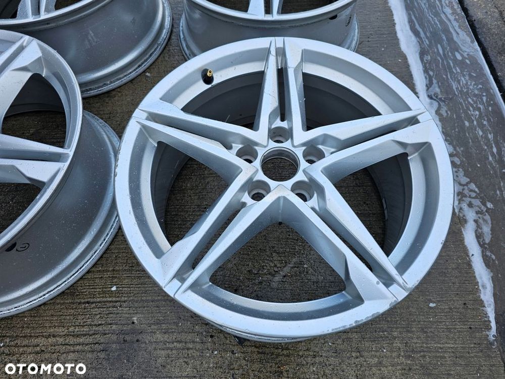 FELGA FELGI AUDI A4 B9 A5 8W R 18 ET40 8W0601025R - 2