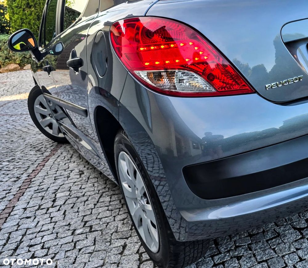 Peugeot 207 - 14