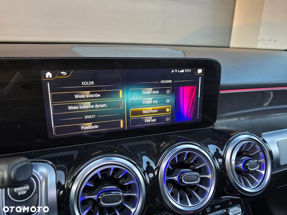 Mercedes-Benz GLB 200 d 4-Matic AMG Line 8G-DCT - 31