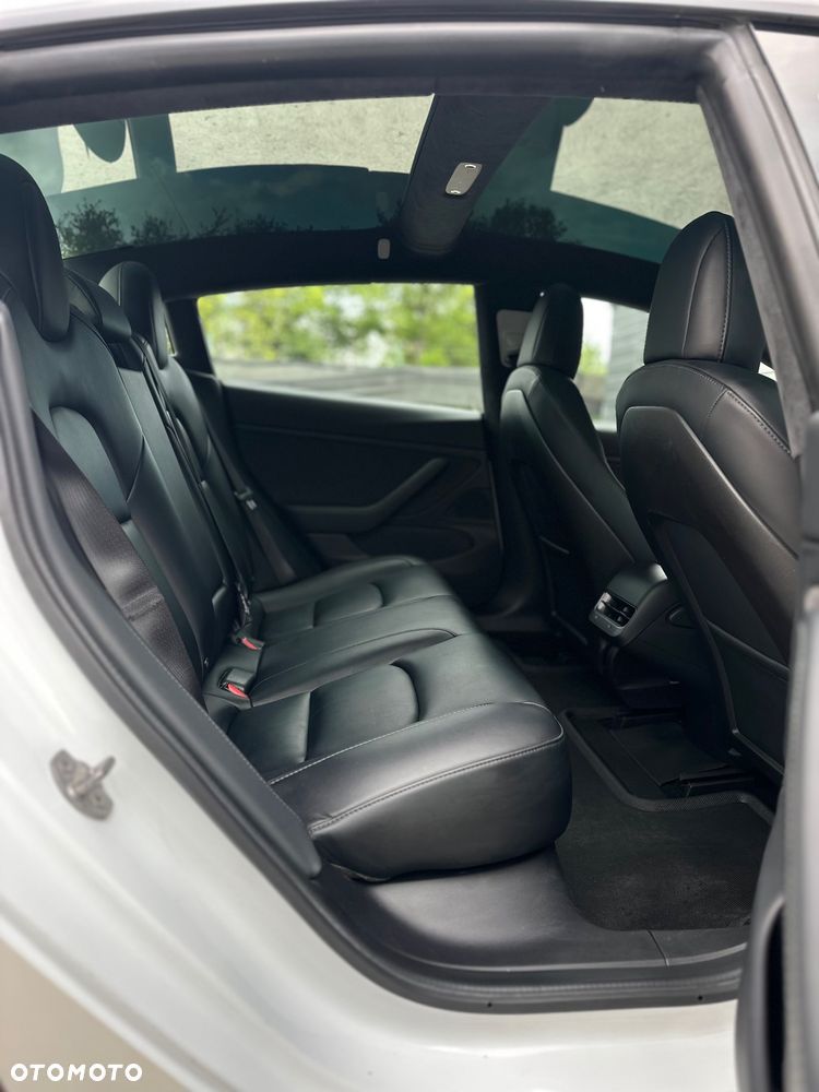 Tesla Model 3 - 19
