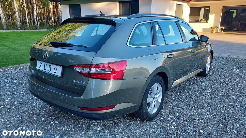 Skoda Superb 2.0 TDI Ambition - 5
