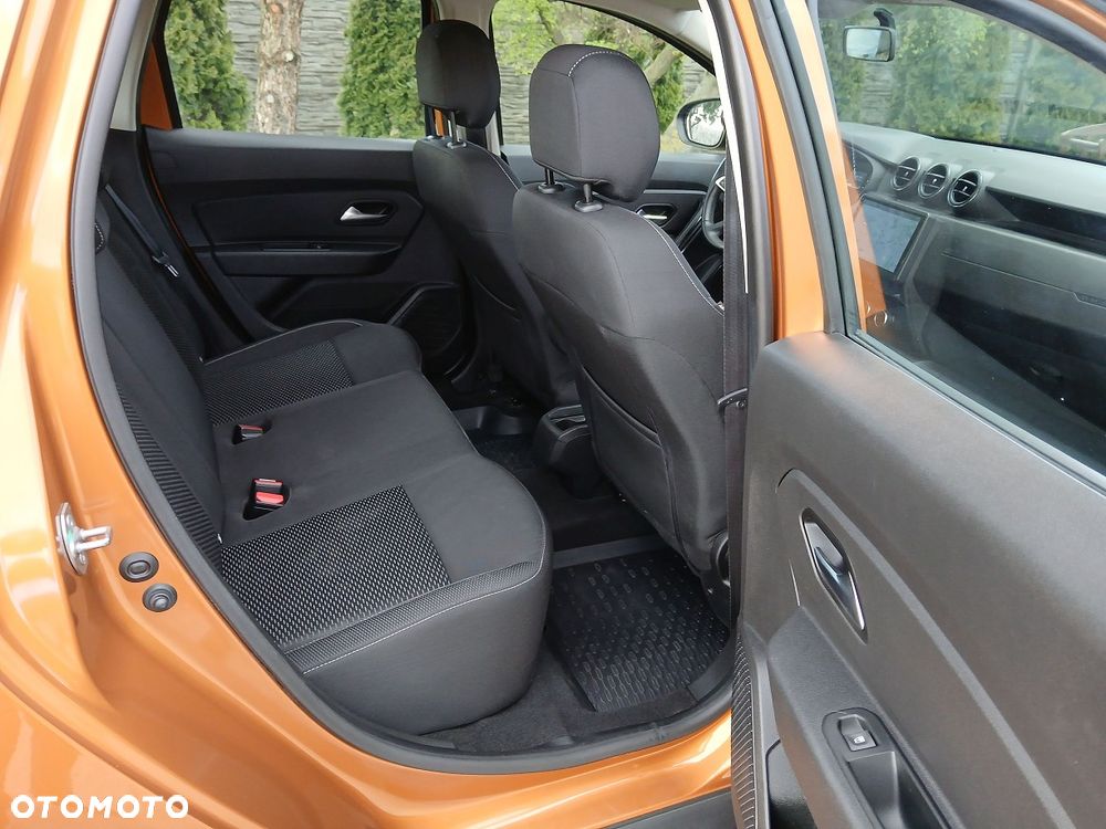 Dacia Duster 1.6 SCe Laureate S&S - 12