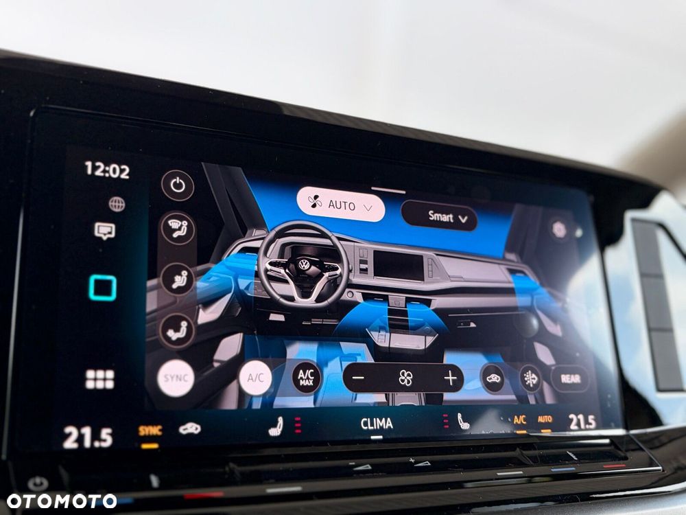 Volkswagen Multivan - 33