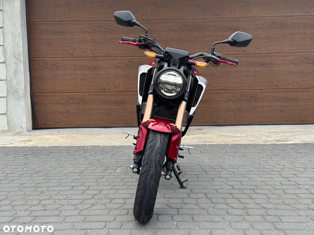 Honda CB - 8