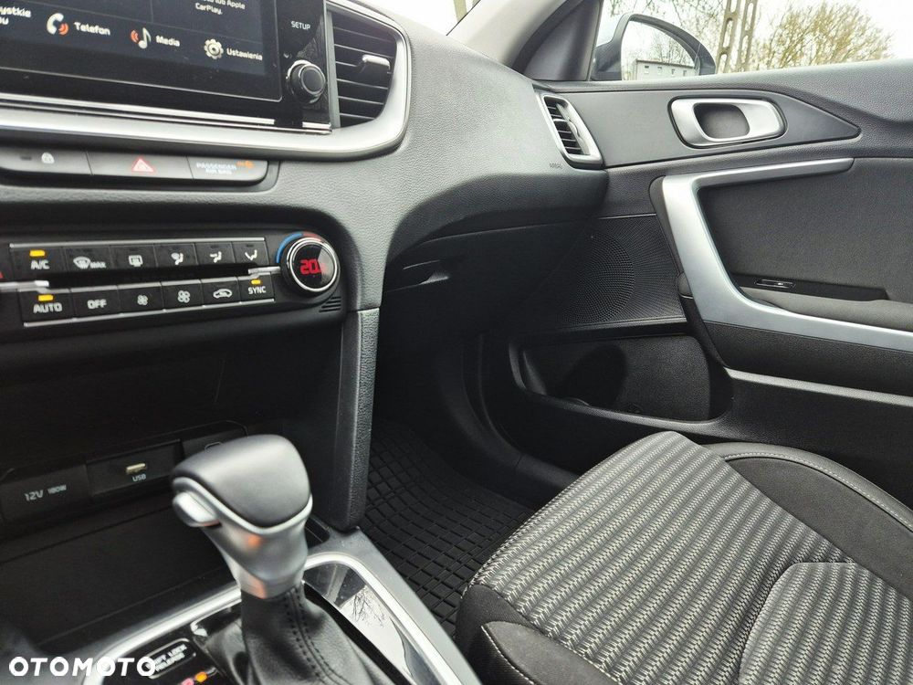 Kia Ceed 1.5 T-GDI M DCT - 25