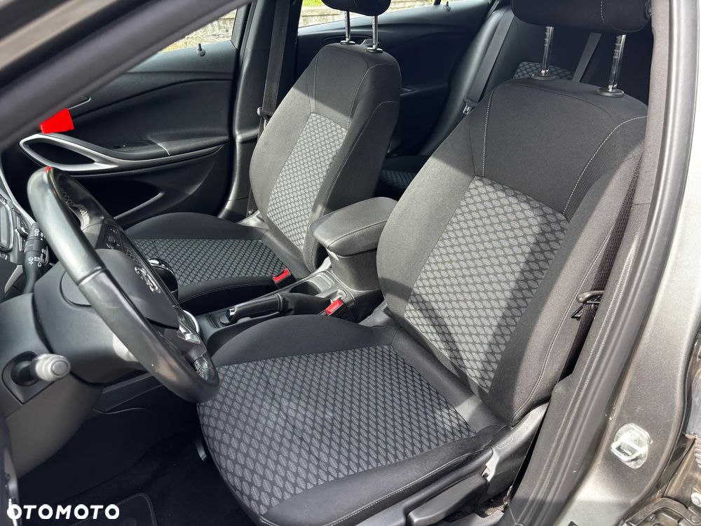 Opel Astra 1.2 T Elegance S&S - 13