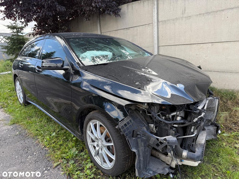 Mercedes-Benz CLA 200 7G-DCT SCORE - 1