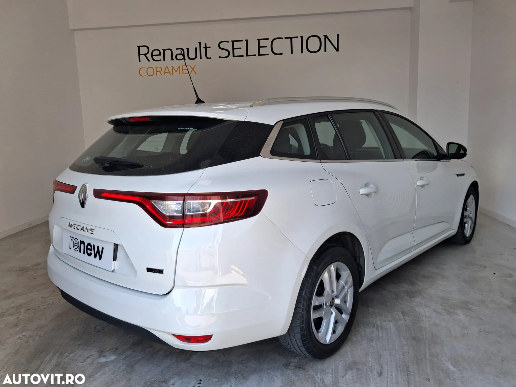 Renault Megane Estate TCe GPF Zen - 2