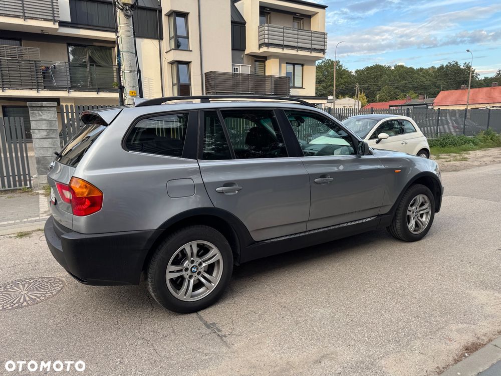 BMW X3 2.5i - 8