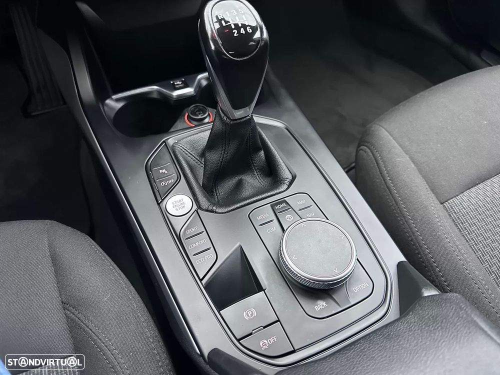 BMW 116 d Sport Line - 40