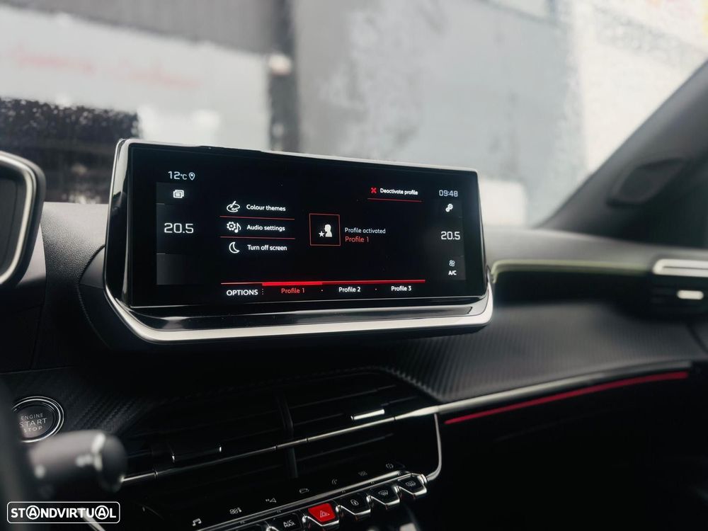 Peugeot 2008 1.2 PureTech GT EAT8 - 22