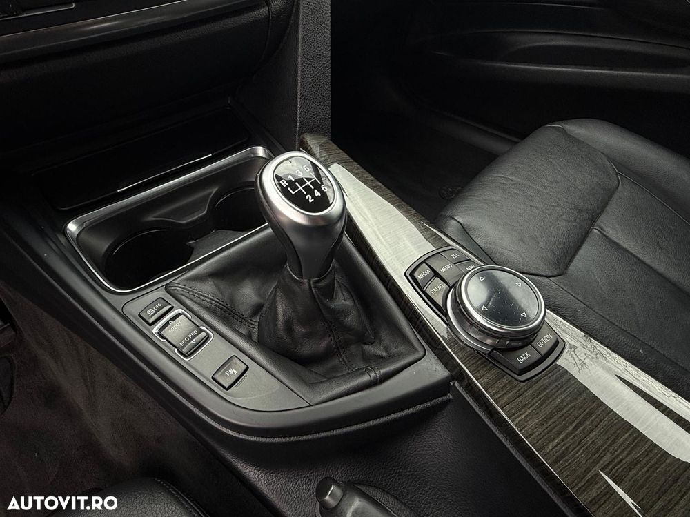 BMW Seria 3 320d GT Luxury Line - 17