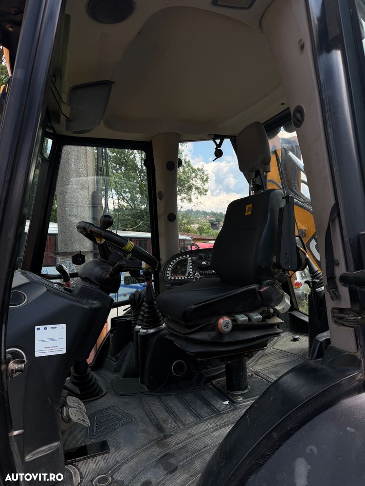 JCB 3CX - 13