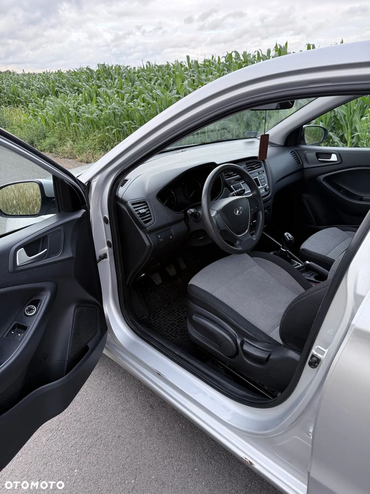 Hyundai i20 1.1 CRDi Comfort - 7