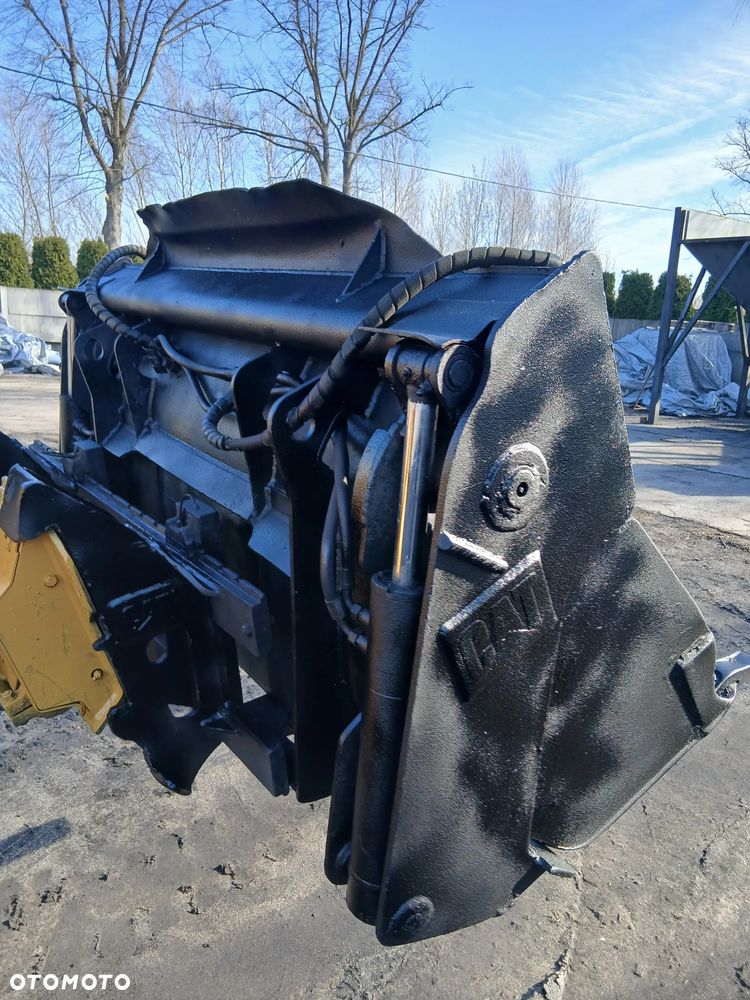 Caterpillar 906 - 16