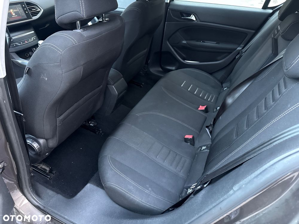 Peugeot 308 - 10