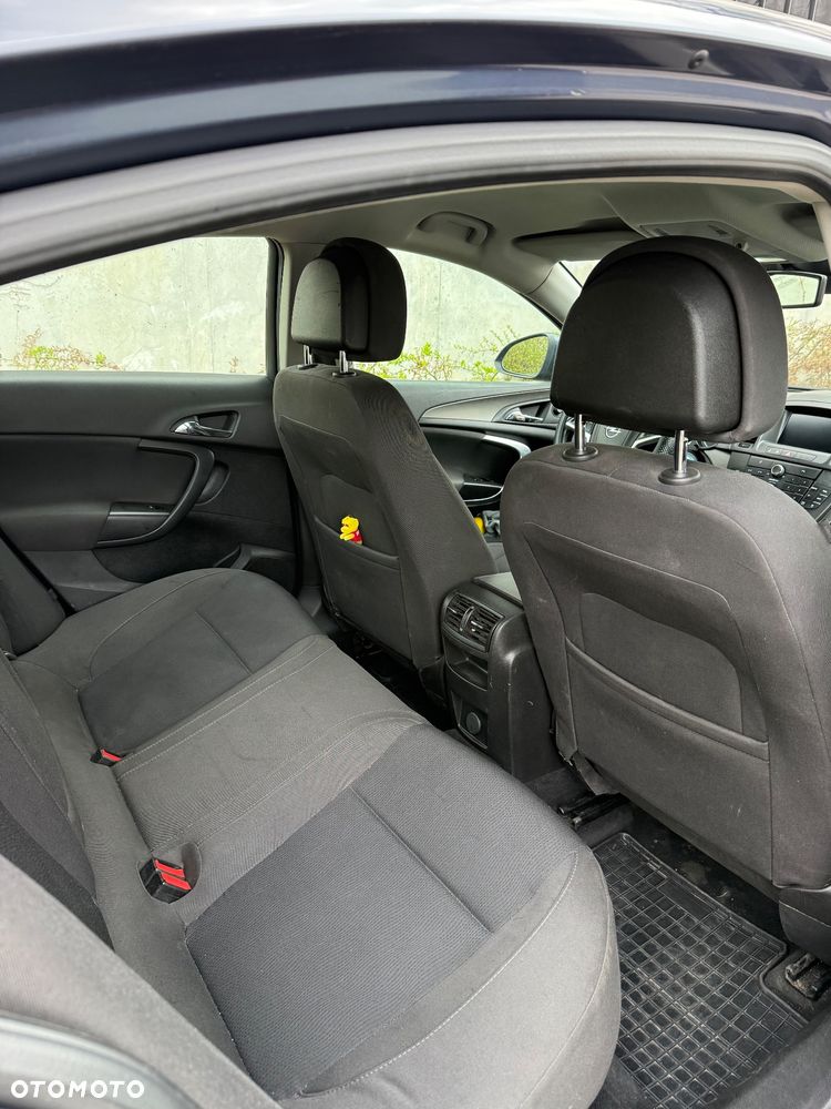 Opel Insignia 2.0 CDTI - 10