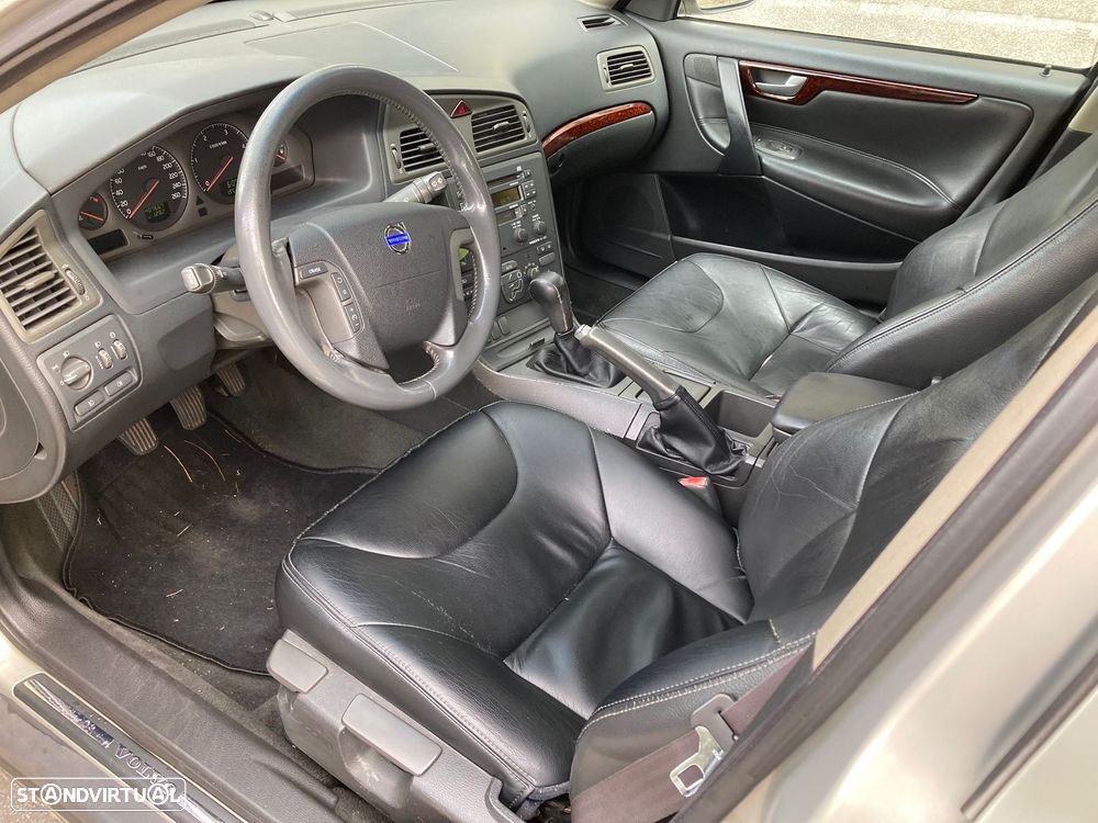 Volvo V70 2.4 D5 - 3