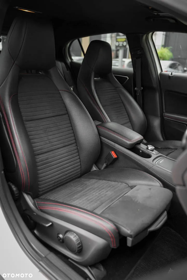 Mercedes-Benz GLA 200 7G-DCT AMG Line - 8