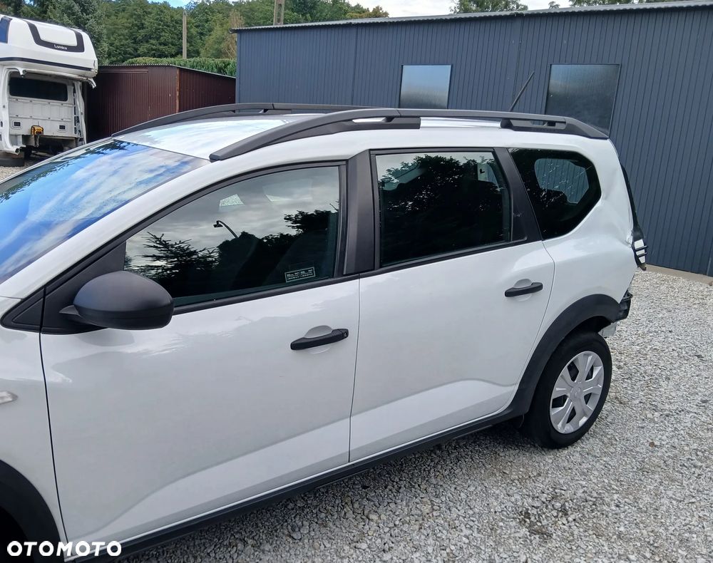Dacia Jogger 1.0 TCe Essential 7os - 11