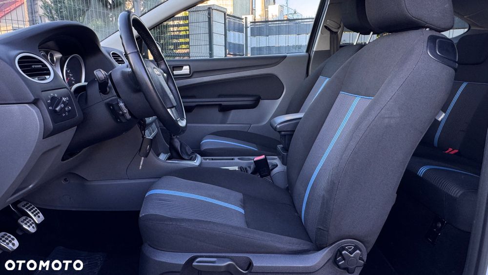 Ford Focus 1.6 16V Viva I - 7