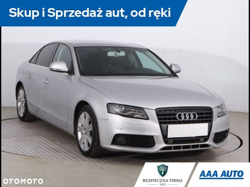 Audi A4 Limousine - 3