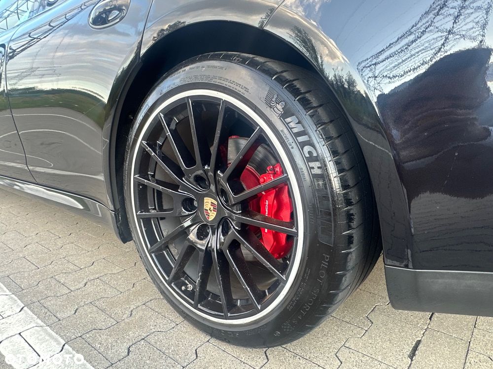 Porsche Panamera PDK Platinum Edition - 23