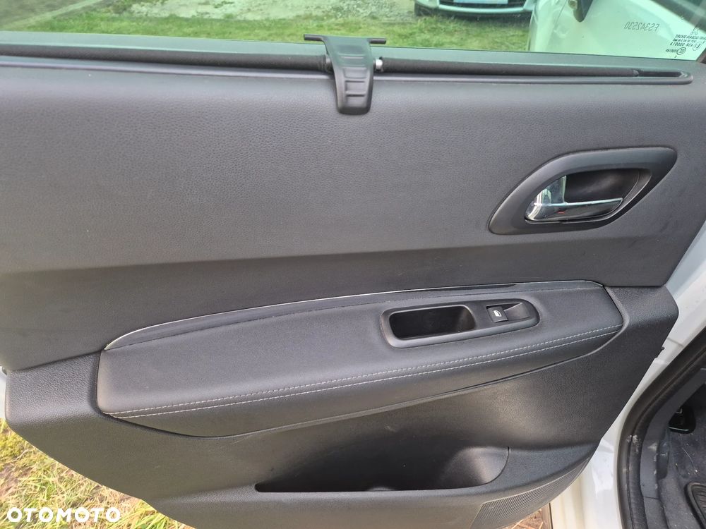 Peugeot 3008 THP 165 EAT6 Stop & Start Allure - 9