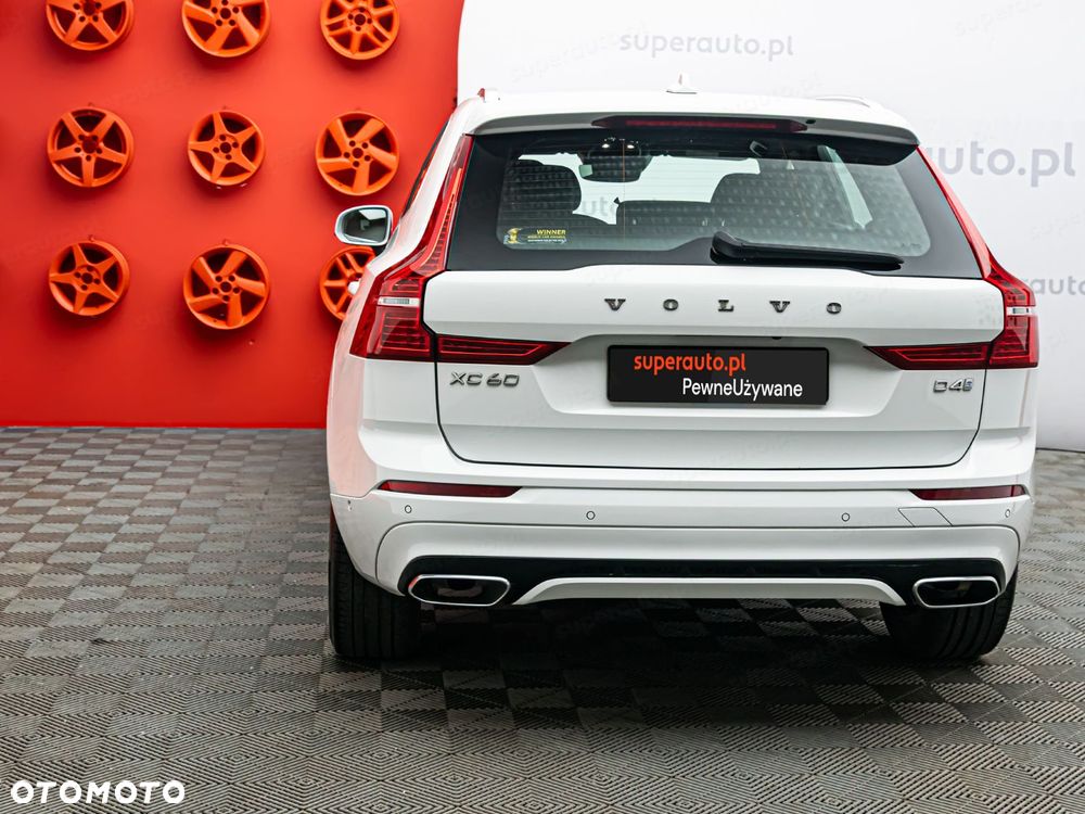 Volvo XC 60 D4 R-Design - 27