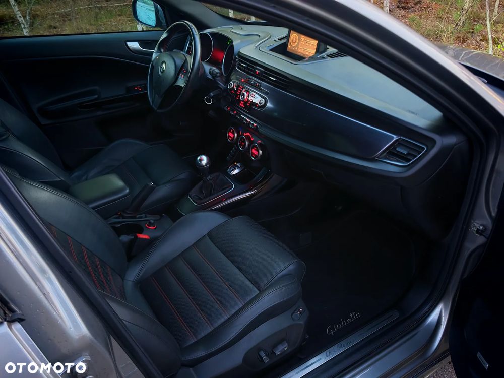 Alfa Romeo Giulietta 1750 TBi Quadrifoglio Verde - 5