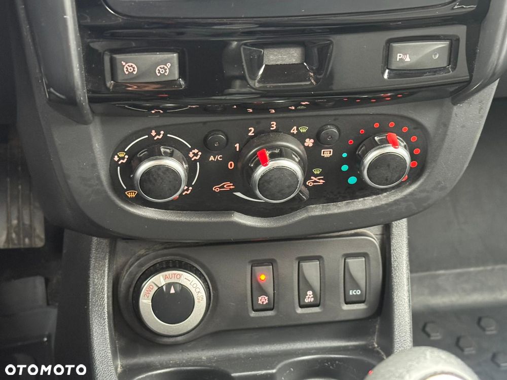 Dacia Duster 1.6 SCe Laureate 4x4 S&S - 10