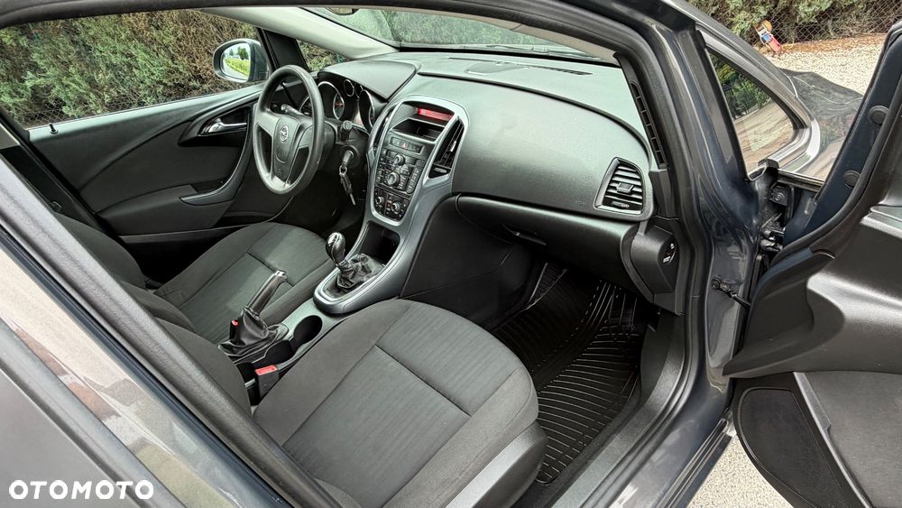 Opel Astra - 35
