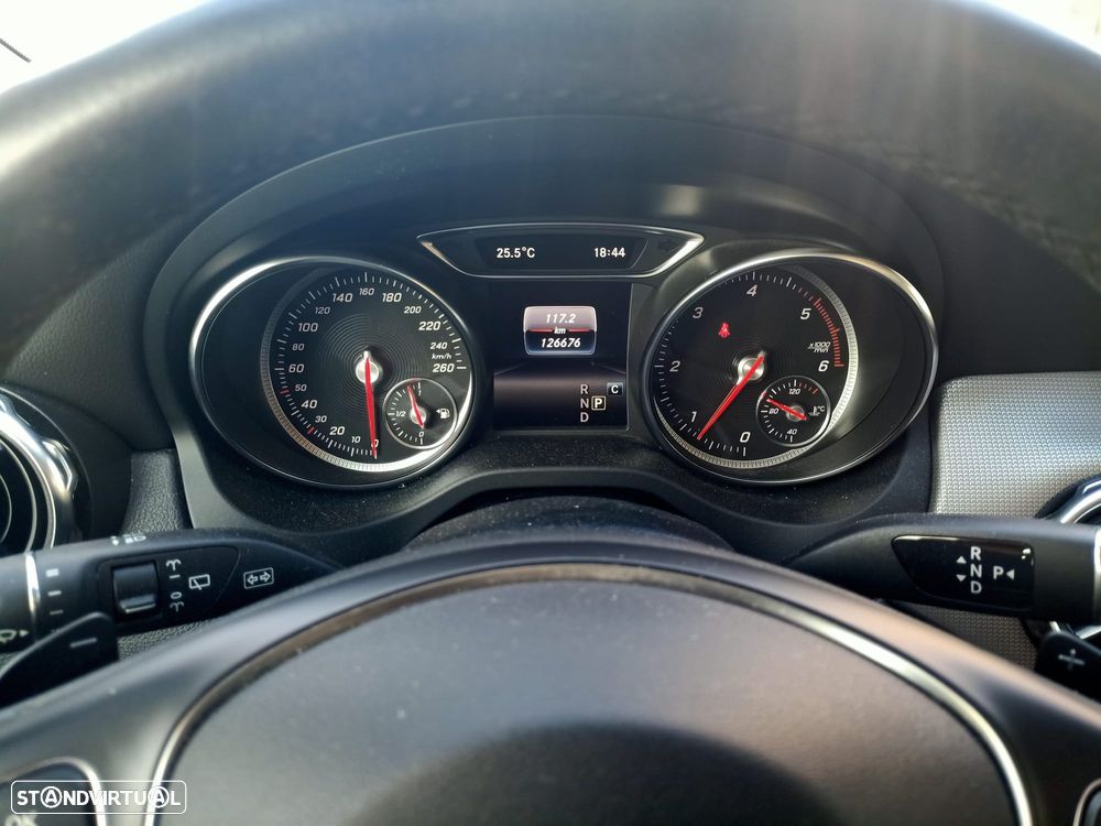 Mercedes-Benz GLA 200 d Aut. - 3