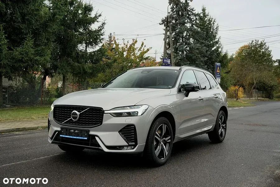 Volvo XC 60 B4 D AWD Plus Dark - 11